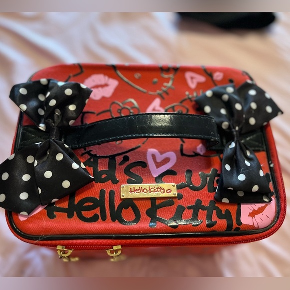 Never used. Very Rare 2009 Sanrio Hello Kitty MakeUp Case. - Picture 3 of 7